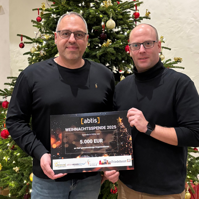 Spendenbild 5000 Euro pro abtis Standort