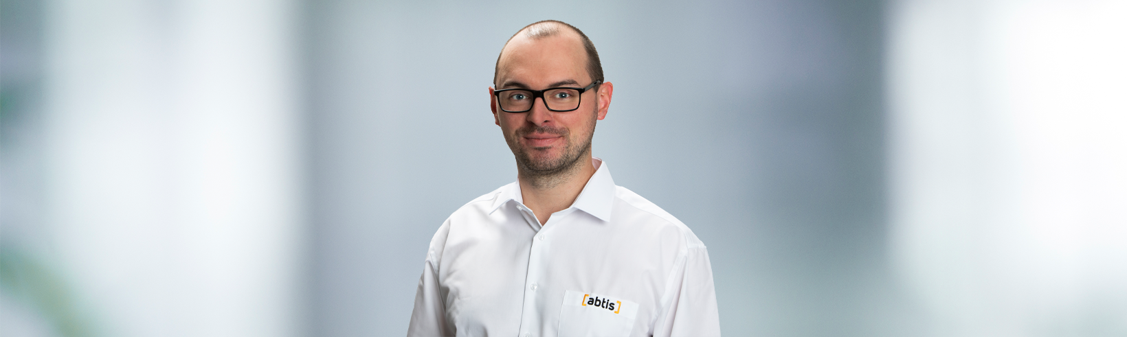 Expert:innen-Interview mit Senior Technology Consultant Erik Kleefeldt - abtis GmbH